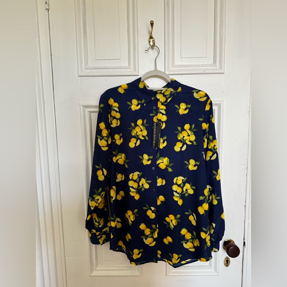 NWT BananaRepublic Lemon Navy Blouse